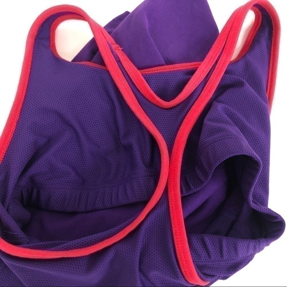 Nike Dri-Fit Racerback Tanktop Built-In Sports Bra - Picture 8 of 8